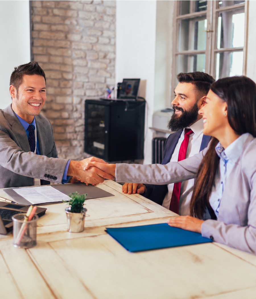 PerXuade business consultant working with clients